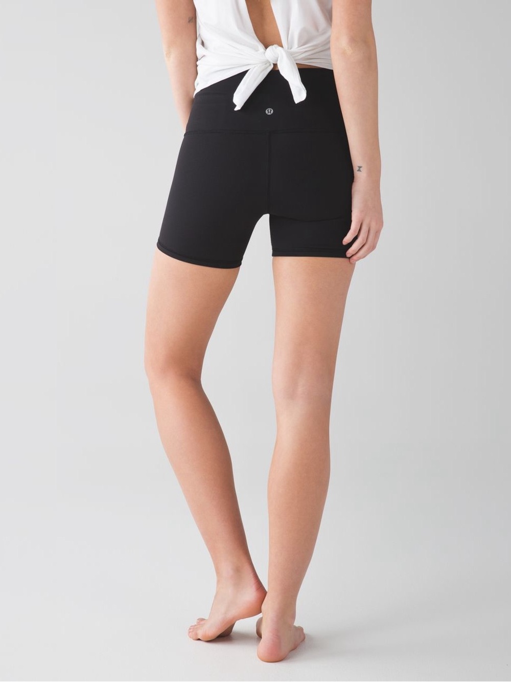 Lululemon Black Wunder Biker Short 5"